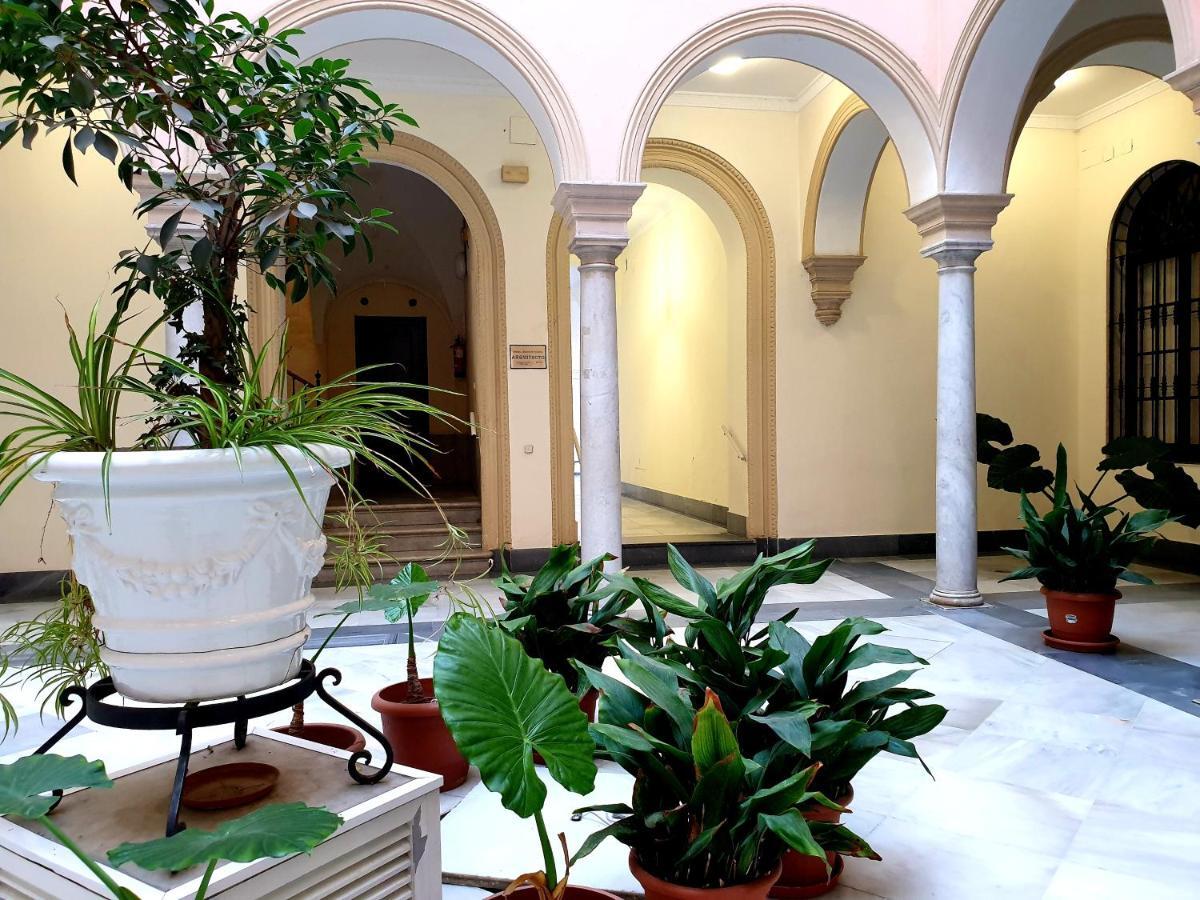 Sherryflat Palacio - Parking Jerez de la Frontera Exterior photo